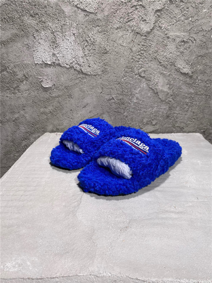 BLCG SLIPPERS