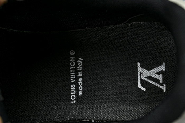 LV SNEAKER TRAINER FOR-LV382