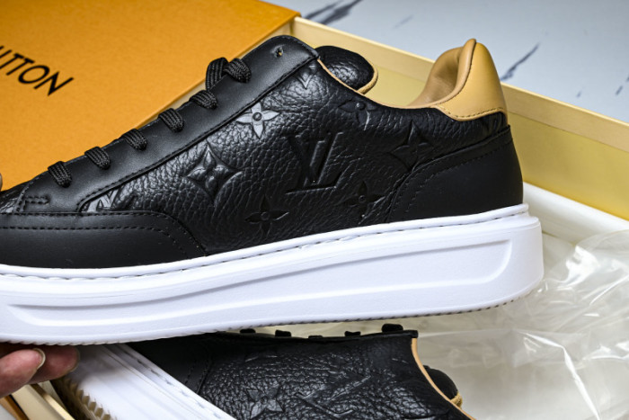 LV SNEAKER FOR-LV384
