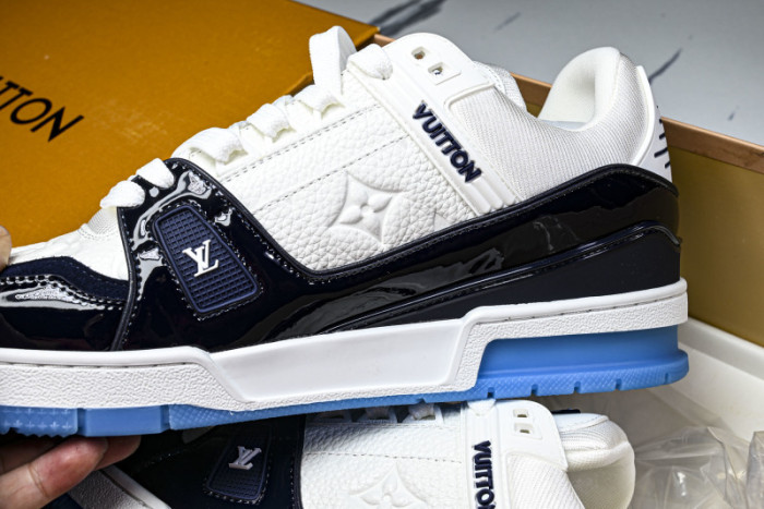 LV SNEAKER TRAINER FOR-LV405