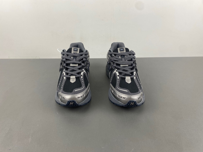 New Balance M1906RES