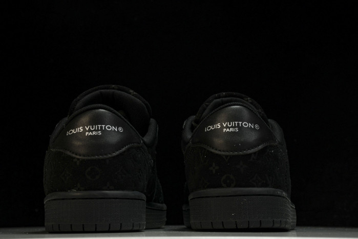 LV x Travis Scott x Air Jordan 1 Low OG 1A9VD7