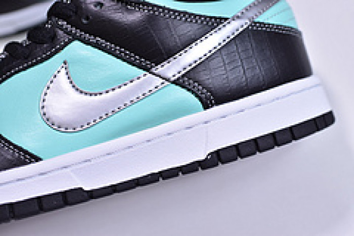 Nike SB x Diamond Dunk  ＂Tiffany＂ 304292-402