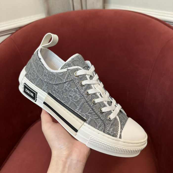 D10R B23 Sneakers Low Top