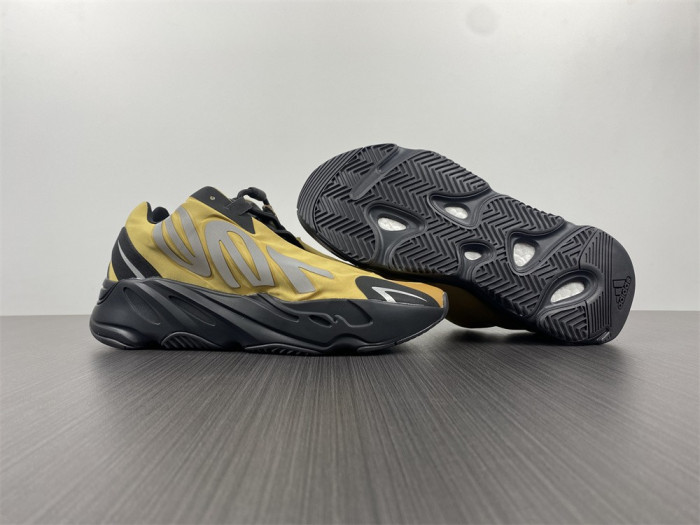 Adidas Yeezy Boost 700 MNVN Honey Flux GZ0717