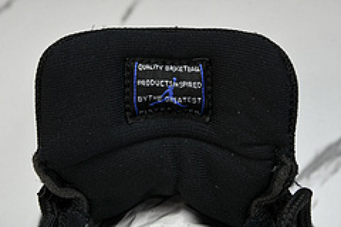 Air Jordan 11 Low "Space Jam"  FV5104-004