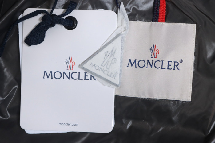 CLOTHES M0NCLER MC06