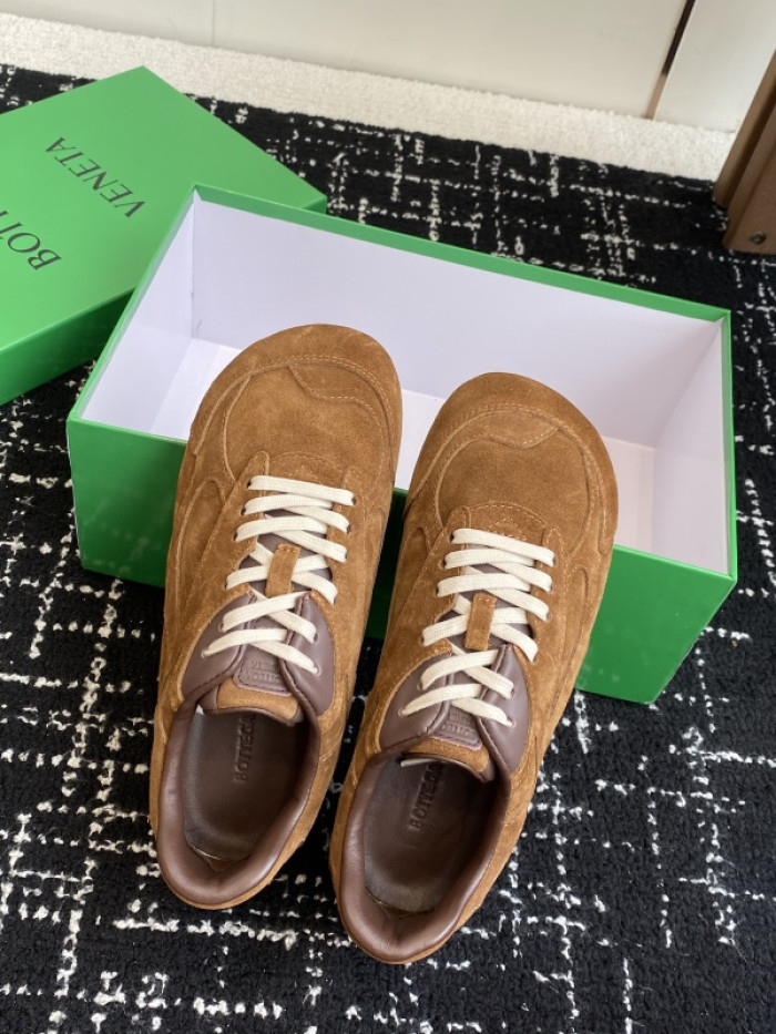 BOTTEGA VENETA SNEAKER
