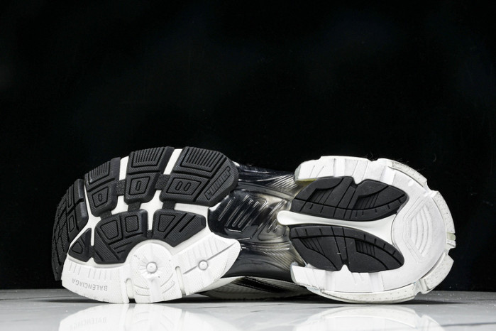 BLCG RUNNER 772774-WRUNG-9010