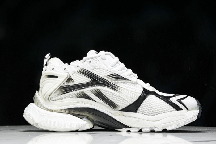 BLCG RUNNER 772774-WRUNG-9010