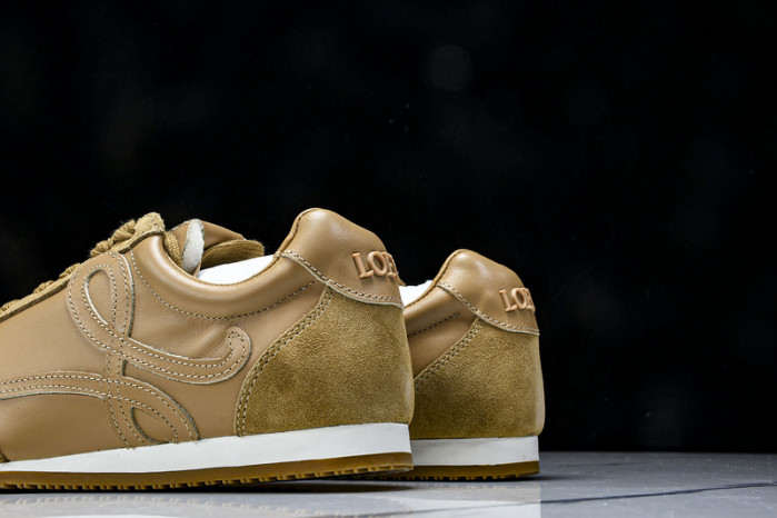 L*0ewe Ballet Runner LW-FOR16