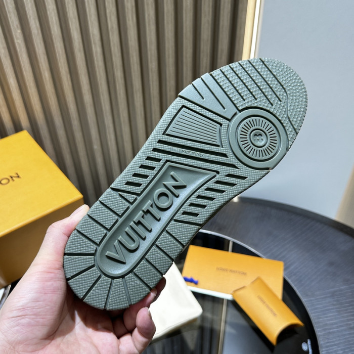 LV SNEAKER TRAINER FOR-LV303