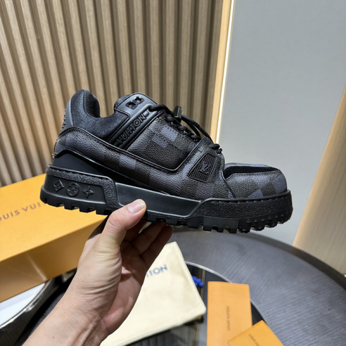 LV SNEAKER TRANIER MAXI FOR-LV270
