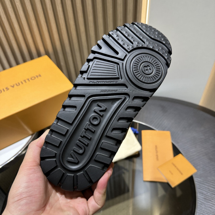 LV SNEAKER TRANIER MAXI FOR-LV270