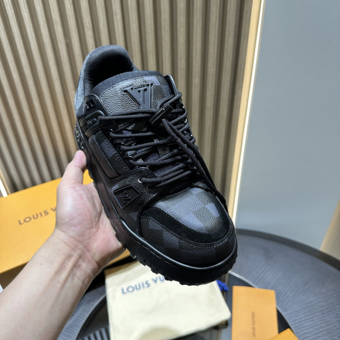 LV SNEAKER TRANIER MAXI FOR-LV270