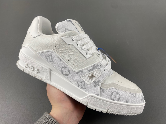 LV SNEAKER FOR-LV256
