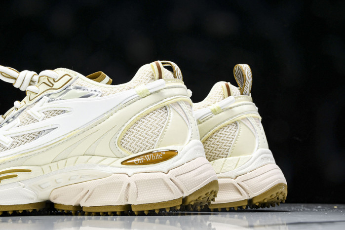 OF C/O  SNEAKER  FOR-122401