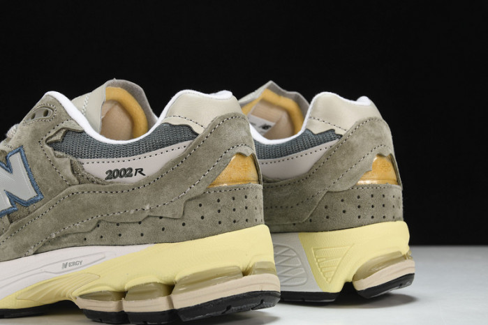 New Balance yeeshoes M2002RDD