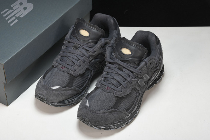 New Balance yeeshoes M2002RDB