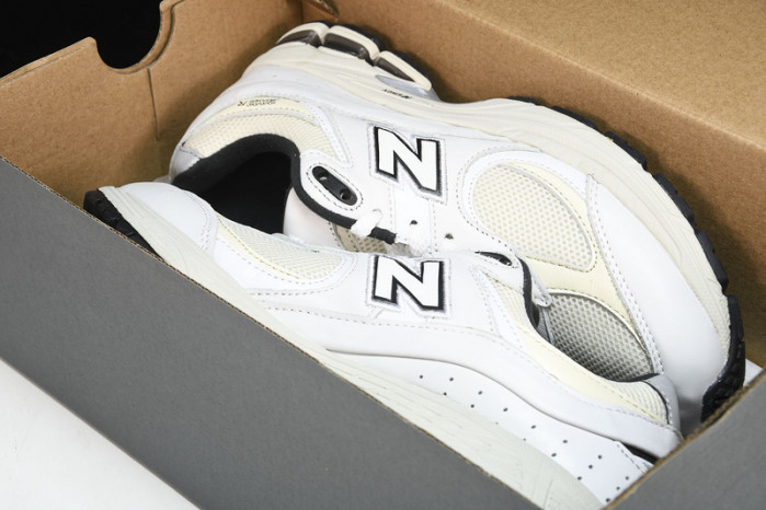 New Balance yeeshoes ML2002RQ