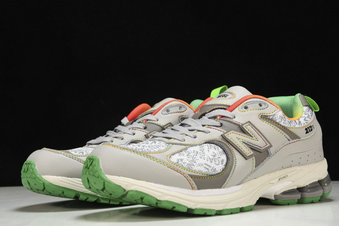 New Balance yeeshoes ML2002RGD