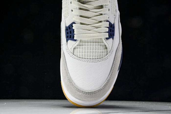 Air Jordan 4 Retro SB Navy  DR5415-100
