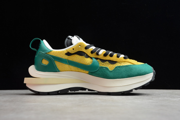NIKE SACAI NIKE PEGASUS VAPORFLY SP BV0073-103