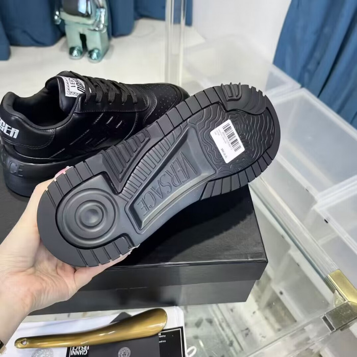 VERS SNEAKERS 23112901