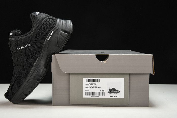 BLCG PHANTOM YEESHOES042801