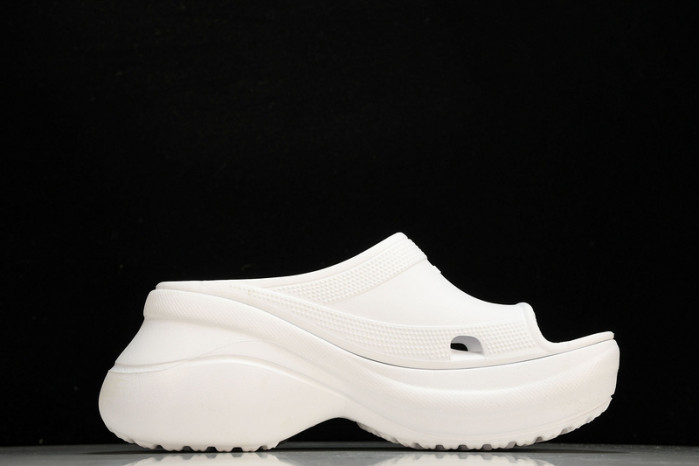 BLCG POOL CROCS  SLIDES W1S8E-9000