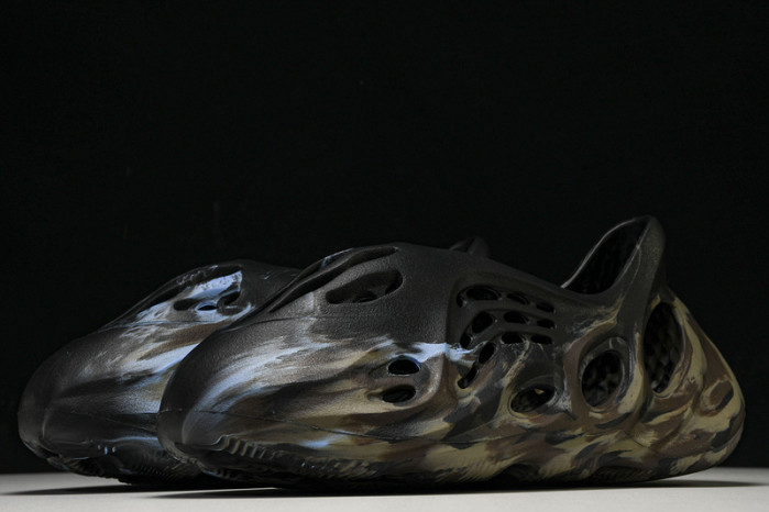 Yeezy Foam Runner “MX CARDON" lD4126