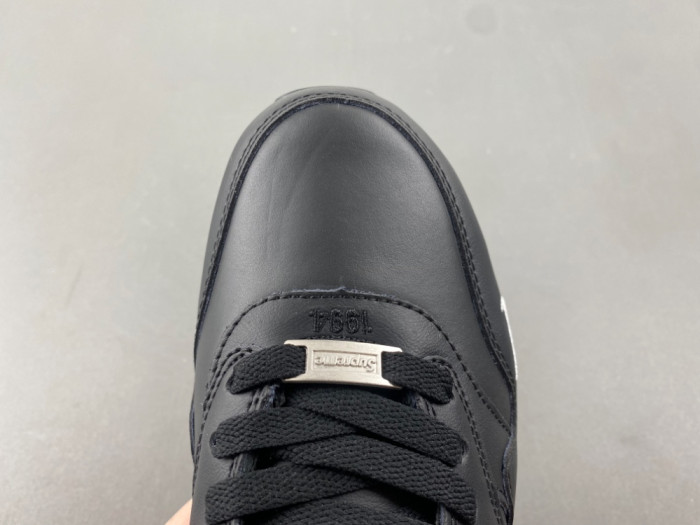 Supreme x Nike Air Max 1 