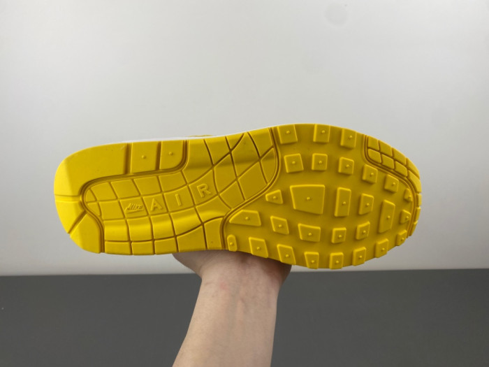 Supreme x Nike Air Max 1