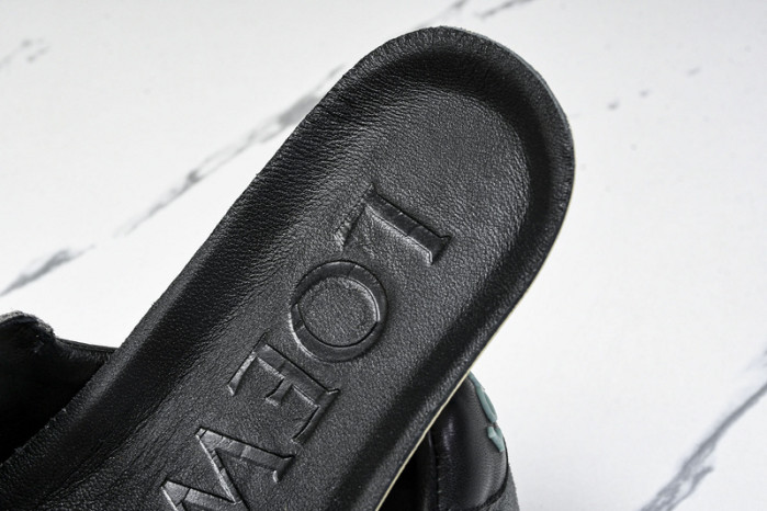 L*0ewe Ballet Runner LW-FOR07