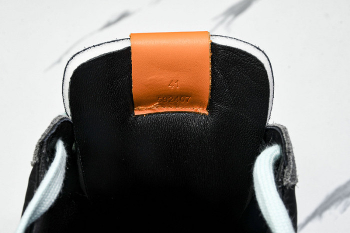 L*0ewe Ballet Runner LW-FOR07