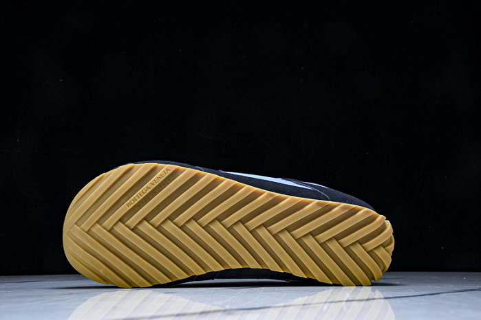 BOTTEGA VENETA SNEAKER