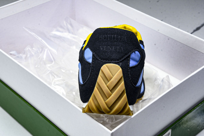 BOTTEGA VENETA SNEAKER