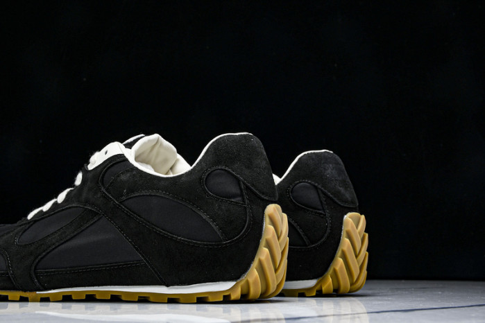 BOTTEGA VENETA SNEAKER