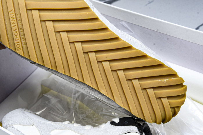 BOTTEGA VENETA SNEAKER