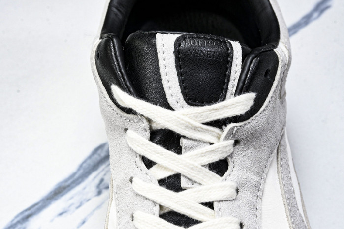 BOTTEGA VENETA SNEAKER