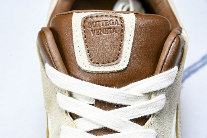 BOTTEGA VENETA SNEAKER