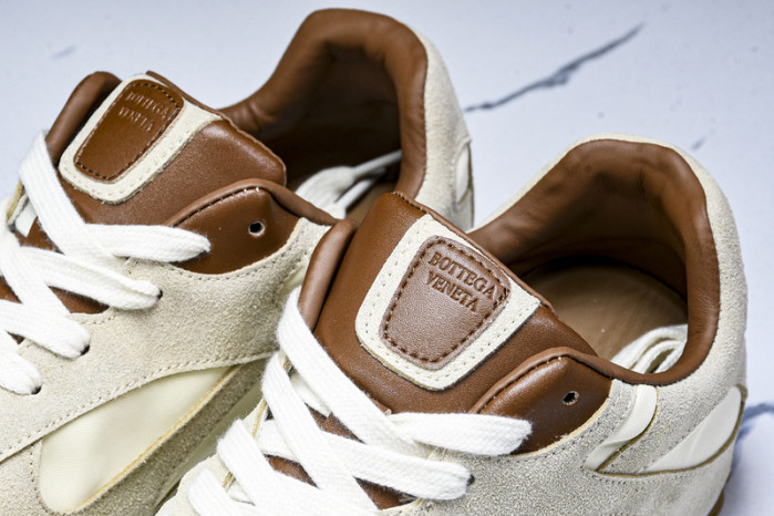 BOTTEGA VENETA SNEAKER