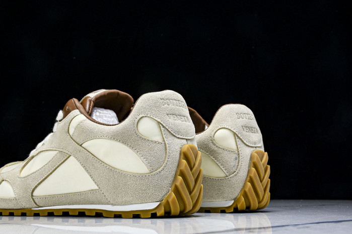 BOTTEGA VENETA SNEAKER