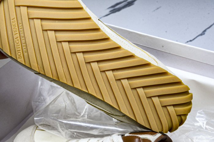BOTTEGA VENETA SNEAKER