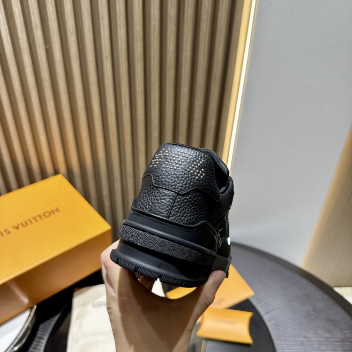 LV SNEAKER TRAINER FOR-LV322