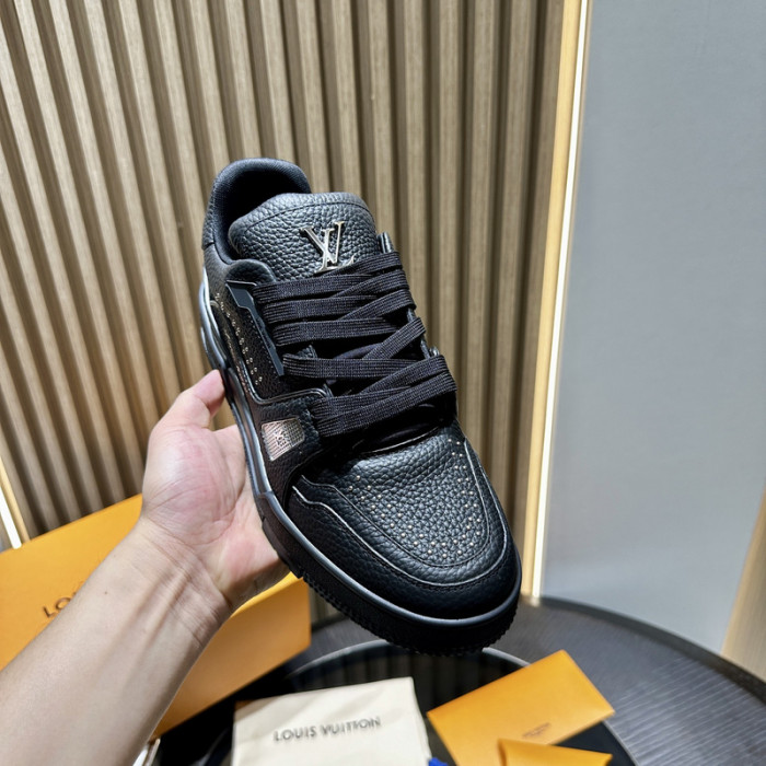 LV SNEAKER TRAINER FOR-LV322