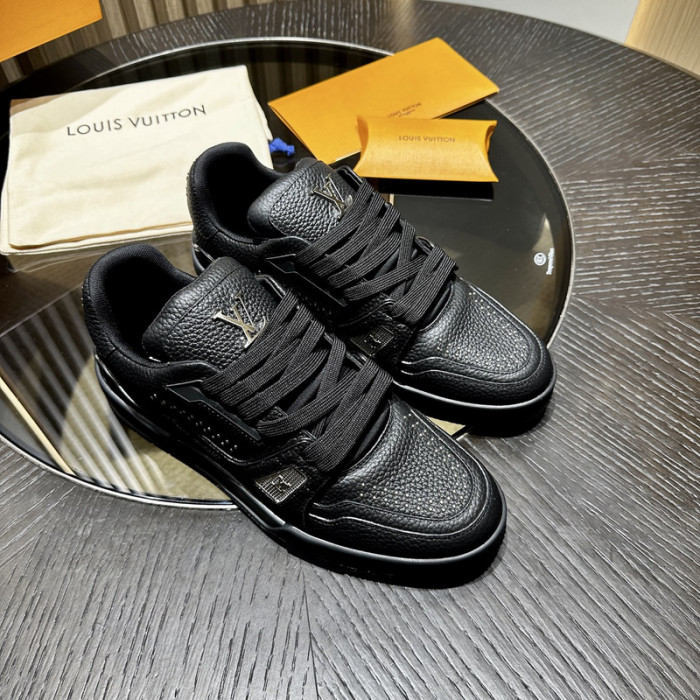 LV SNEAKER TRAINER FOR-LV322