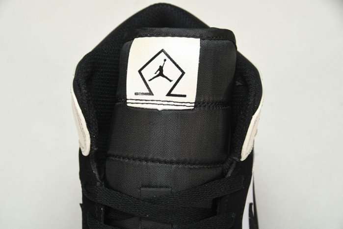 Air Jordan 1 Mid SE“Diamond Shorts” DH6933-100