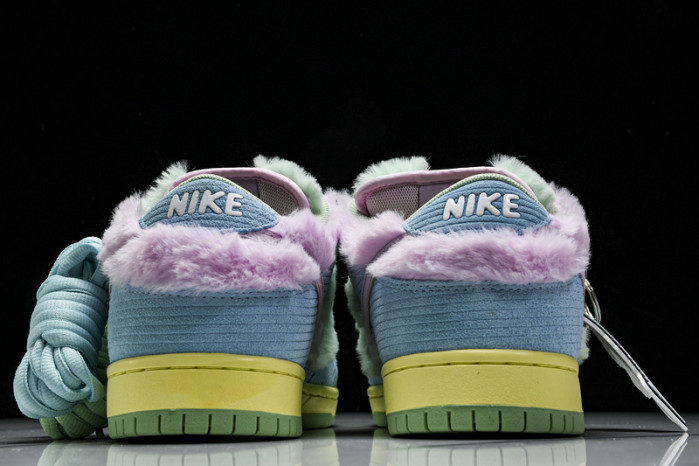 Verdy x Nike SB Dunk Low “Visty”  FN6040-400
