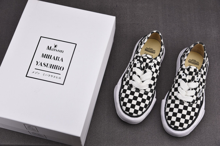 MAISON MIHARA YASUHIRO MMY004